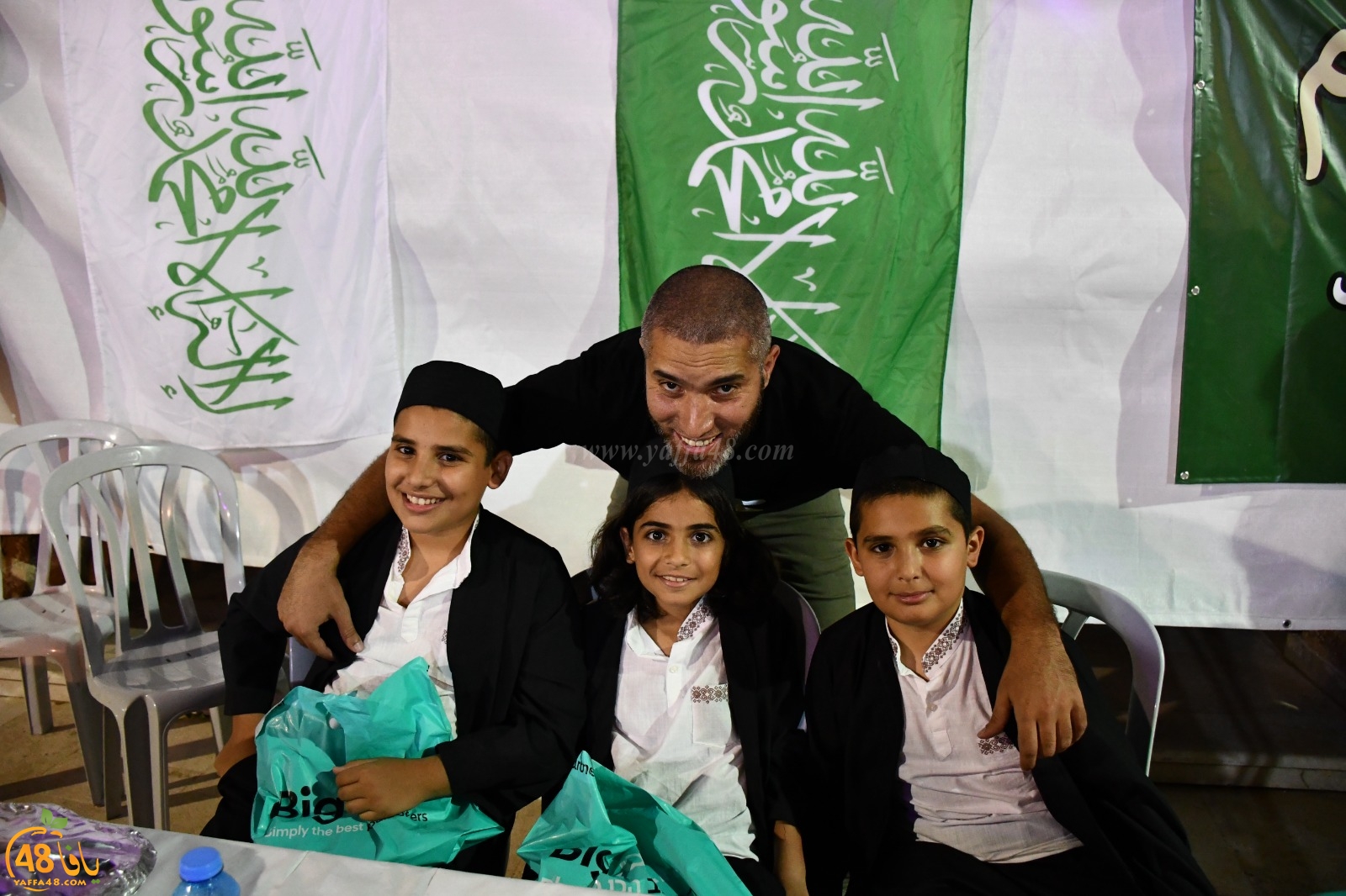 خيمة الهدى تستضيف الشيخ رائد فتحي لتكريم حفظة القرآن الكريم في يافا